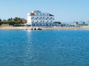 Гостиница Hotel Strand  Марина Ди Монтенеро